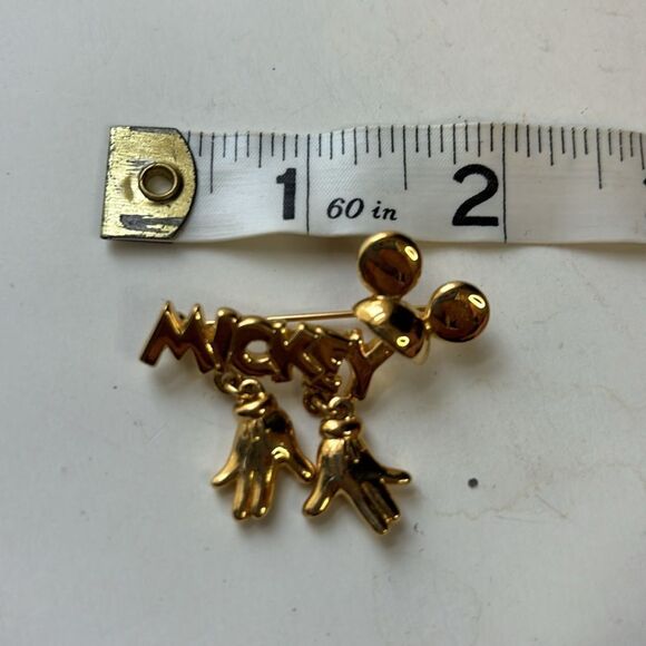 Vintage Disney’s Mickey Mouse Ears Gold tone Dangle Gloves pin brooch - Picture 5 of 5
